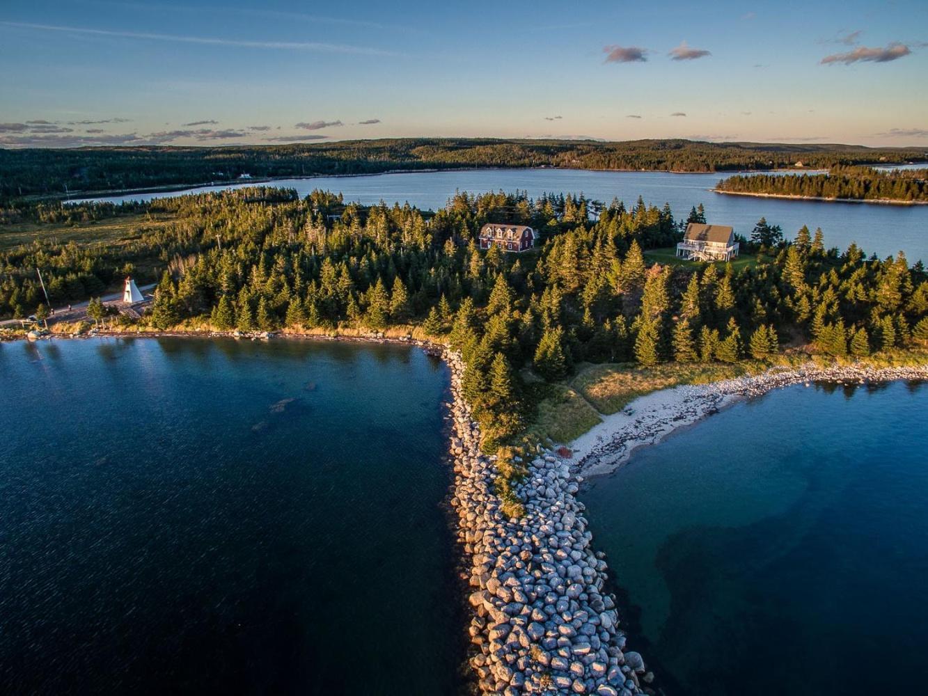 Seawind Landing Country Inn Larry's River